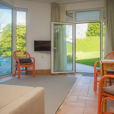 Liiiving In | Garden Pool House