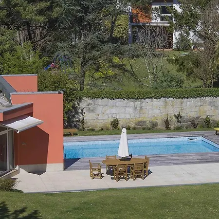 Liiiving In | Garden Pool House * Порту