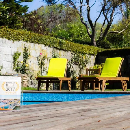 Liiiving In Porto | Oporto Garden Pool House Apartment Porto