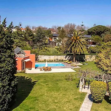 Liiiving In | Garden Pool House Oporto