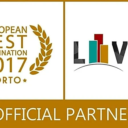 Liiiving In | Garden Pool House Oporto